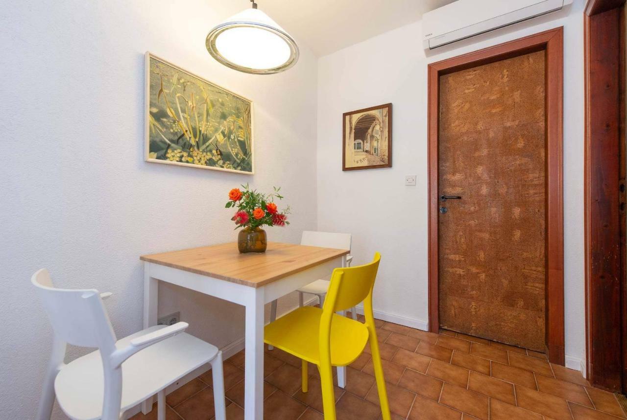 Studio Tamburini City Center Apartment Rovinj Luaran gambar